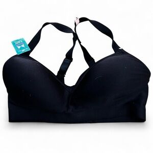 New!! Smoothtec Black sports bra with adjustable straps and 4 way stretch tech